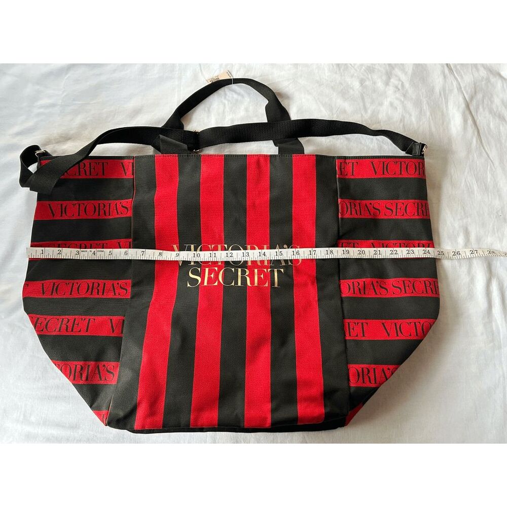 Victoria's Secret Red/Black Striped Large Tote/Beach Bag, NWT, Zipper, Crossbody - Picture 5 of 10